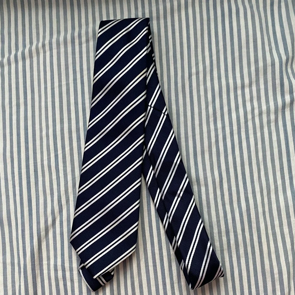 🌺3X$25🌺Children’s place tie.